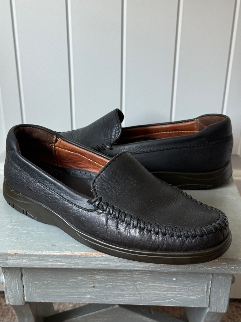 Johnston & Murphy Men's Black Leather Slip-On Loafers Size 9.5M